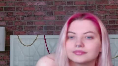 lissi online show from 12/22/25, 06:16