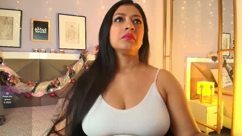 Lisa online show from 12/16/25, 12:43