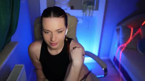 lisa_elfy online show from 12/03/25, 04:16