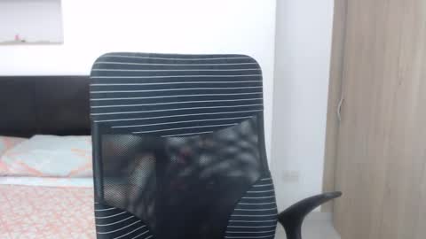 Lisa Santos online show from 02/28/25, 02:42