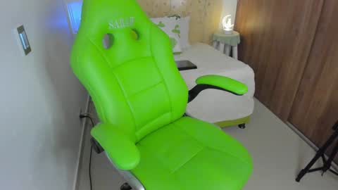 Lisa  online show from 01/29/25, 12:45