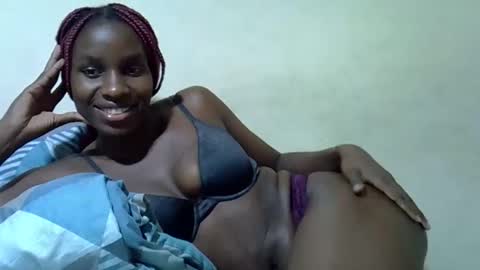 lisa online show from 04/15/26, 07:37