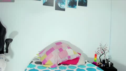 Lisa online show from 12/21/24, 07:56