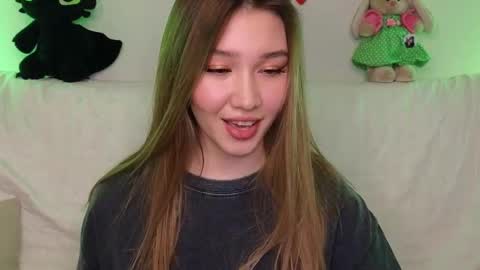 Lisa and Katerina online show from 03/04/25, 01:06