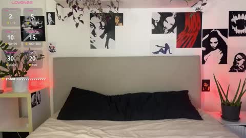 Snapshot of lisa_moons chatting on 11/03/25, 05:36 lisa_moons online show from 11/03/25, 05:36