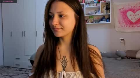 Snapshot of lisa_mzemta chatting on 03/21/26, 10:20 Lisa online show from 03/21/26, 10:20