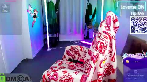Snapshot of lisa_rabbit chatting on 06/12/26, 12:53 lisa_rabbit online show from 06/12/26, 12:53