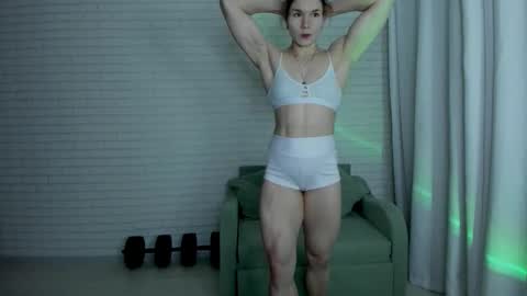 lisa online show from 09/27/25, 08:47