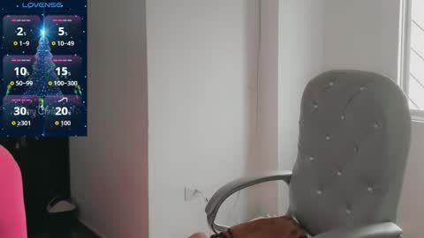 Snapshot of lisa_santoss chatting on 11/13/25, 02:27 Lisa online show from 11/13/25, 02:27