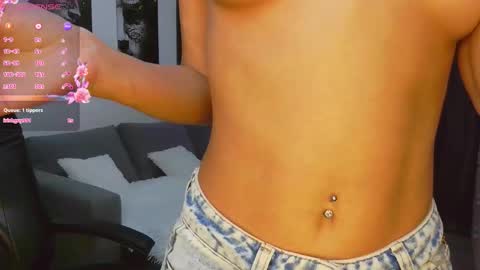 Lisa online show from 11/08/25, 01:44