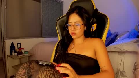 Lisa Thompson online show from 11/18/25, 05:23