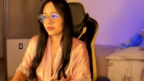 Lisa Thompson online show from 12/03/25, 01:24