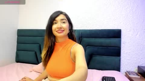 lisa white  online show from 12/17/25, 03:56