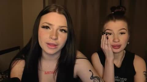 Snapshot of lisaanddenis chatting on 12/21/25, 03:19 Lisa and Den online show from 12/21/25, 03:19