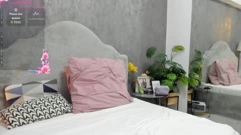 lisacroft online show from 04/09/26, 04:23