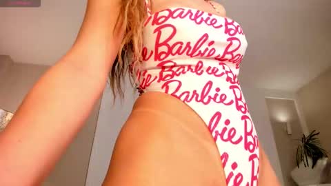 Lisa  Flowers online show from 02/14/26, 08:33