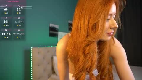 Lisa online show from 04/19/26, 12:11