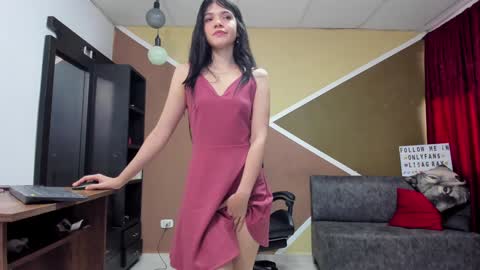 Snapshot of lisagray_1 chatting on 12/07/24, 08:49 Lisa Gray Independent Model online show from 12/07/24, 08:49