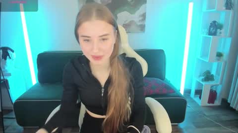 Snapshot of lisahille chatting on 02/14/26, 03:36 Lisa online show from 02/14/26, 03:36