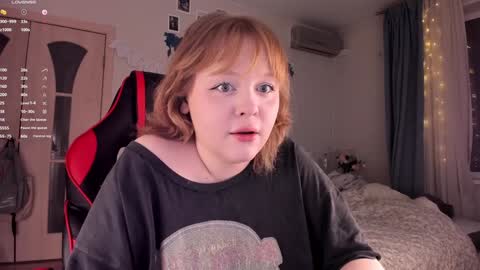 Snapshot of lisalaas chatting on 12/05/24, 08:00 -Lisa- Help me to reach 100 thumbs up3 online show from 12/05/24, 08:00