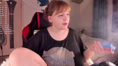 Snapshot of lisalaas chatting on 12/06/24, 02:17 -Lisa- Help me to reach 100 thumbs up3 online show from 12/06/24, 02:17