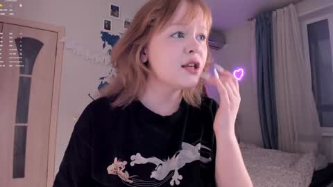 Snapshot of lisalaas chatting on 12/21/24, 03:31 -Lisa- Help me to reach 100 thumbs up3 online show from 12/21/24, 03:31