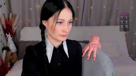 Lisa Moore online show from 02/13/25, 04:28