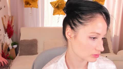 Lisa Moore online show from 09/20/25, 03:07