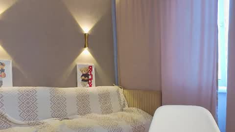 Snapshot of lisandrazieba chatting on 04/01/26, 01:41 Kira online show from 04/01/26, 01:41