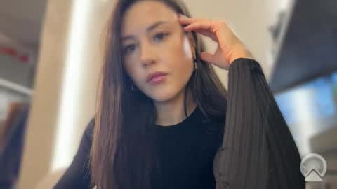 Snapshot of lisandriaaa chatting on 05/28/26, 10:34 lisandriaaa online show from 05/28/26, 10:34