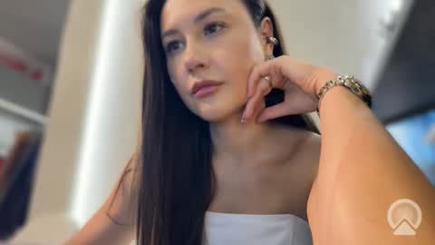 Snapshot of lisandriaaa chatting on 06/04/26, 01:39 lisandriaaa online show from 06/04/26, 01:39