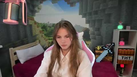 Snapshot of lisaporters chatting on 02/09/25, 11:25 Lisa online show from 02/09/25, 11:25