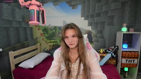 Snapshot of lisaporters chatting on 02/11/25, 12:49 Lisa online show from 02/11/25, 12:49