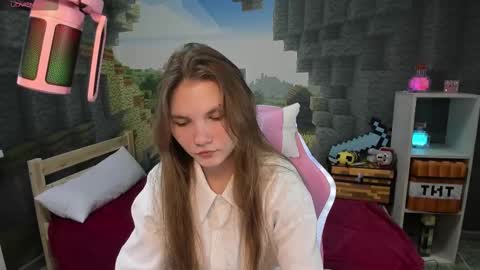 Snapshot of lisaporters chatting on 03/10/25, 06:12 Lisa online show from 03/10/25, 06:12