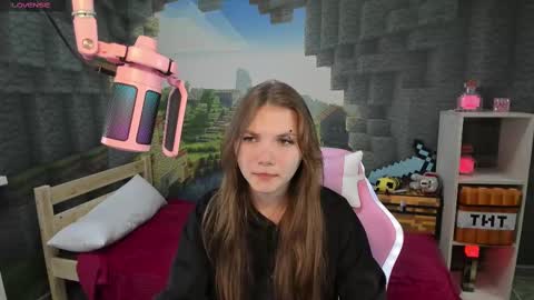 Snapshot of lisaporters chatting on 03/12/25, 09:03 Lisa online show from 03/12/25, 09:03