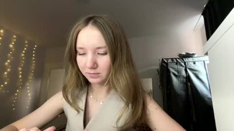 lisasmall online show from 07/10/26, 06:21