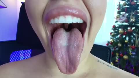 Snapshot of lisbet_21x chatting on 01/15/25, 07:12 Lisbet online show from 01/15/25, 07:12