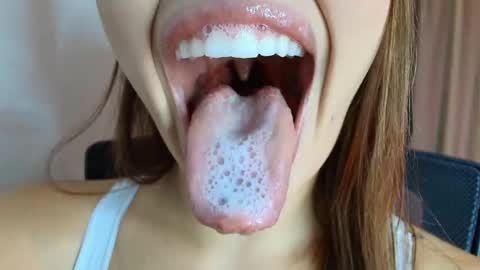 Lisbet online show from 03/08/26, 03:05