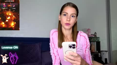 Kris Maks online show from 09/26/25, 03:16