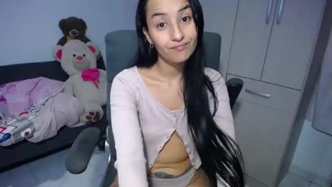 Lisa online show from 12/22/24, 08:47