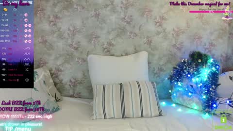 Snapshot of lissa_charmingmilf chatting on 12/08/24, 03:02 I will be online December 1 at 7PM time Moscow online show from 12/08/24, 03:02
