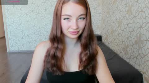 lissa_cristal_ online show from 10/14/25, 07:09