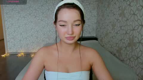 lissa_cristal_ online show from 05/17/26, 11:17