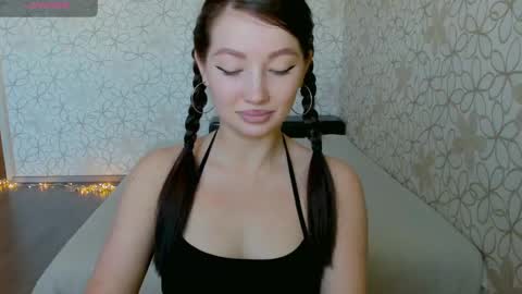 lissa_cristal_ online show from 05/25/26, 09:59