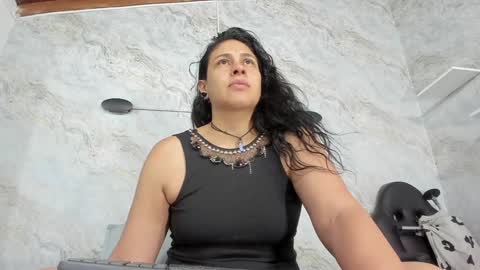 Lisa online show from 12/30/24, 02:53