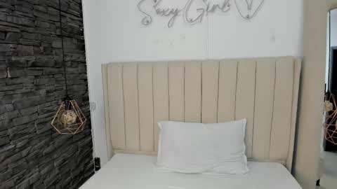 Lisa online show from 03/25/26, 11:38