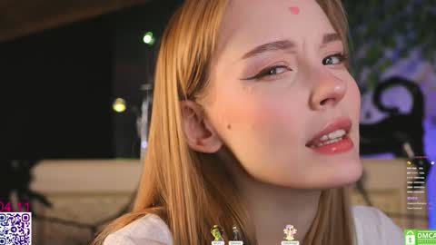 Snapshot of lissa_meooow chatting on 11/04/25, 05:39 your Liza again. Next stream Dec. 1 at 2 or 3 GMT online show from 11/04/25, 05:39