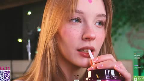 Snapshot of lissa_meooow chatting on 11/15/25, 05:49 your Liza again. Next stream Dec. 1 at 2 or 3 GMT online show from 11/15/25, 05:49