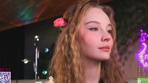 Snapshot of lissa_meooow chatting on 11/22/25, 05:39 your Liza again. Next stream Dec. 1 at 2 or 3 GMT online show from 11/22/25, 05:39