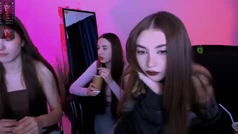 lissa_night online show from 10/17/25, 12:52